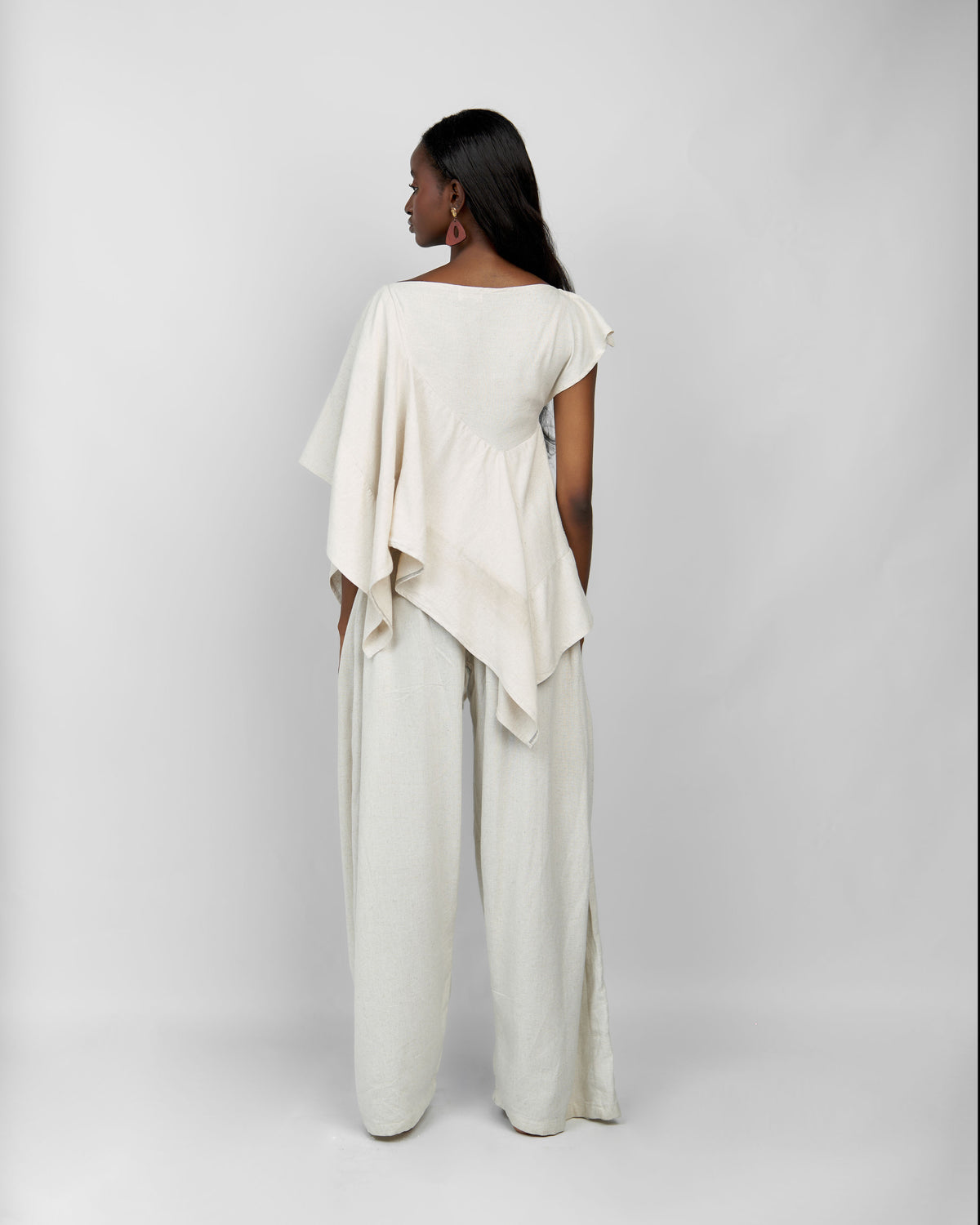 Amara Top – Undyed by The Sustainabilaty Lifestyle – view 3